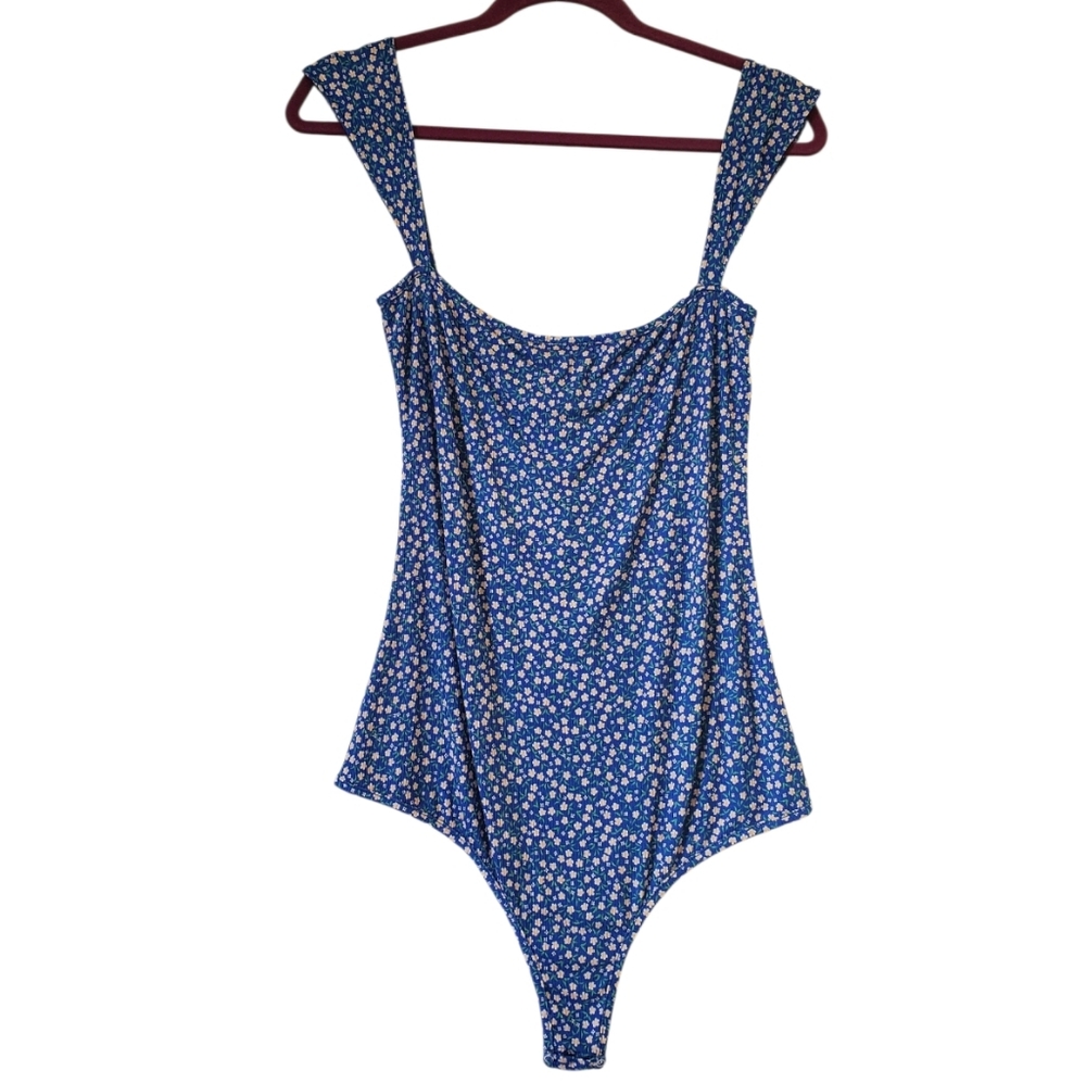 New Plush Super Soft‎ Floral Blue Stretchy Thong Bodysuit Size Large NWT